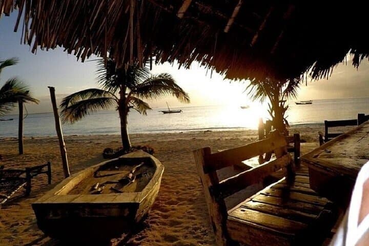 Sail, Snorkel & Explore: Nakupenda Sandbank and Prison Island Day Trip, Zanzibar