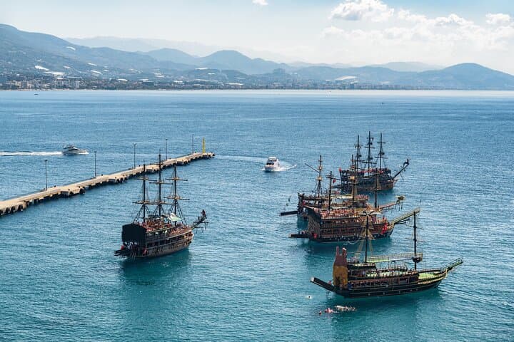 Alanya Pirate Boat Cruise: Unlimited Drinks, Lunch & Mediterranean Cove Stops photo 3