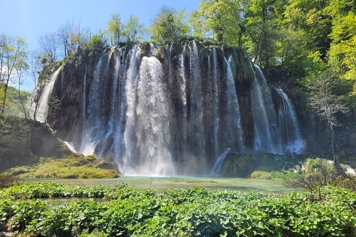 Full-Day Split to Zagreb Transfer with Plitvice Lakes National Park: What to Expect
