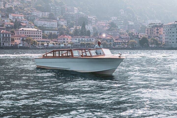 Private Wooden Venetian Taxi Boat Tour on Lake Como (1–4 hrs) photo 2