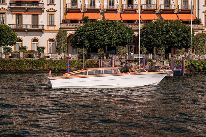 Private Wooden Venetian Taxi Boat Tour on Lake Como (1–4 hrs) photo 4