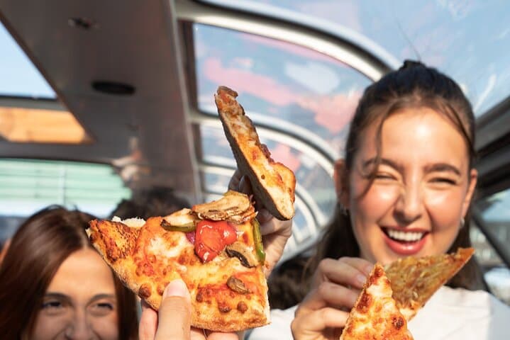 Amsterdam Canal Pizza Cruise: 75-Minute Guided Tour with Drinks & Ice Cream photo 4