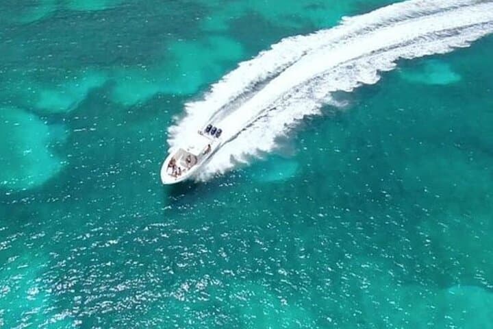 Private Speedboat Cruise in Agadir: 1-Hour Coastal Adventure photo 2