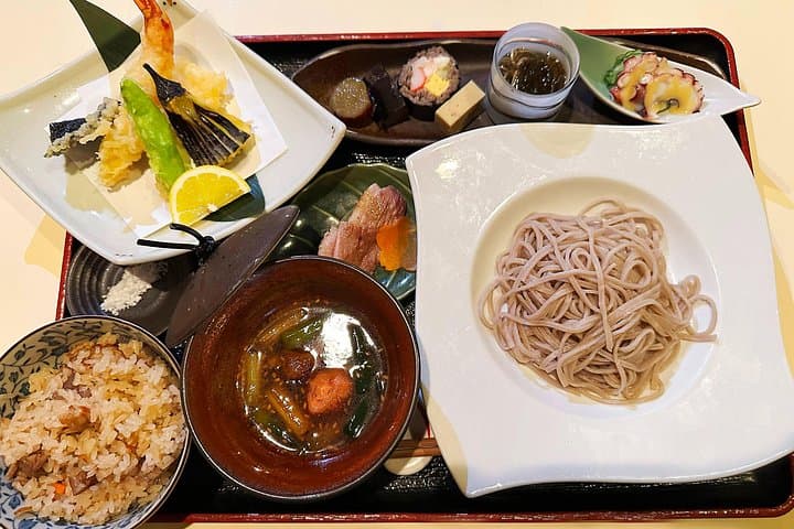 Matsubara Historic Cycling Tour with Kawachi Duck Lunch — Osaka Day Experience photo 2