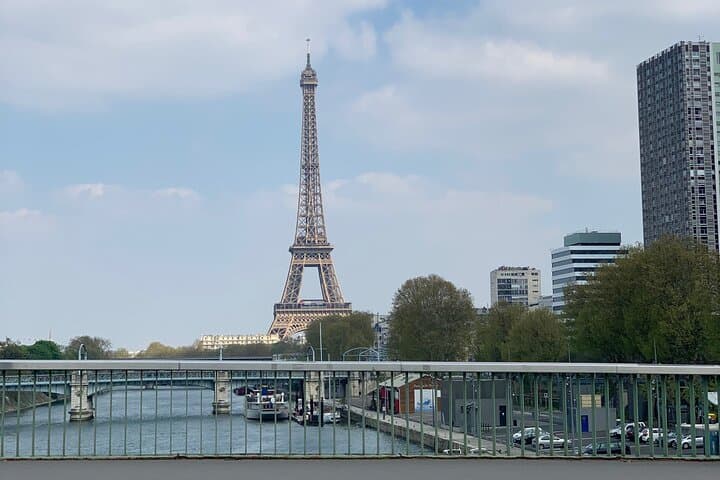 Paris TukTuk Tour — 2-Hour Three-Wheeled City Adventure Through Iconic Sights photo 5