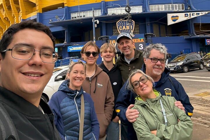 La Boca Walking Experience: Bombonera Museum, Caminito Murals & Local Flavor