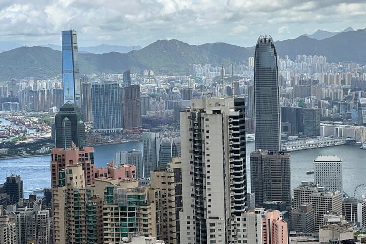 Skip-the-Line Hong Kong: Private Victoria Peak and Big Buddha Tour photo 4