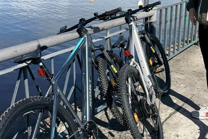 Explore Riga by E‑Bike: Electric Bike Rental with Helmet & Lock photo 5