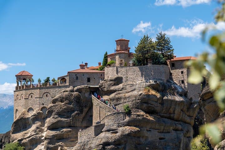 Meteora Monasteries Day Trip from Thessaloniki — Guided Full-Day Tour