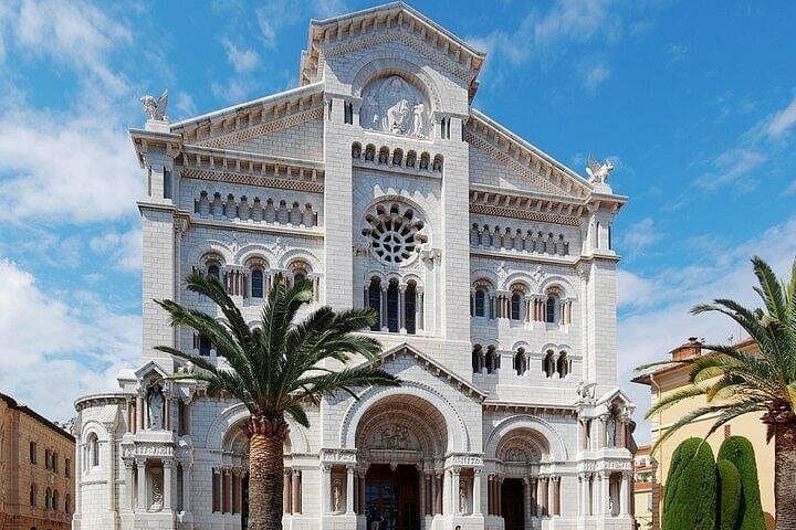 Côte d’Azur Electric Prestige Tour: Menton, Monaco & Saint-Jean-Cap-Ferrat photo 6