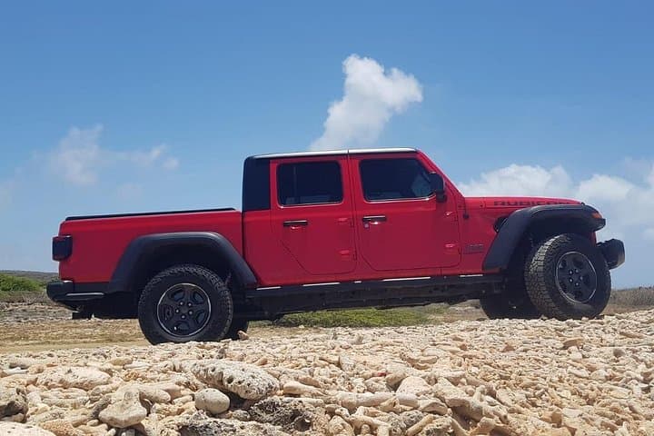 Aruba Private Jeep Tour to Natural Pool, Caves & Coastal Lookouts photo 3