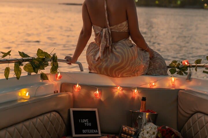 Romantic Mini Yacht Sunset Cruise in Cartagena Bay photo 6