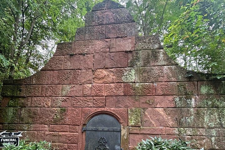 Ivy Hill Cemetery Tour: Victorian Elegance & Notable Lives in Alexandria photo 2