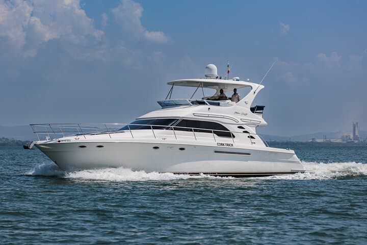 Cartagena Luxury Charter: Sea Ray 56 8-Hour Yacht to the Rosario Islands