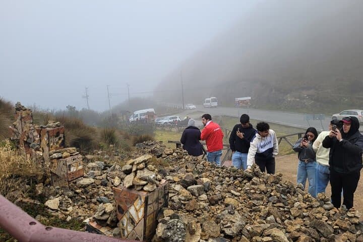 Half-Day El Cajas National Park Tour — Lagoons, Páramo & Local Culture photo 2