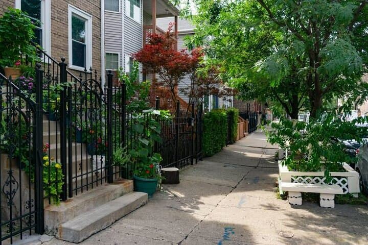 Chicago Scavenger Hunt: Self-Guided Urban Adventure with Let's Roam photo 2