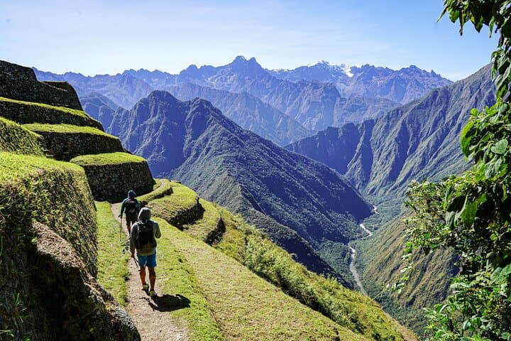 Classic Inca Trail 4-Day Trek to Machu Picchu — 43 km Pilgrimage Guide photo 6