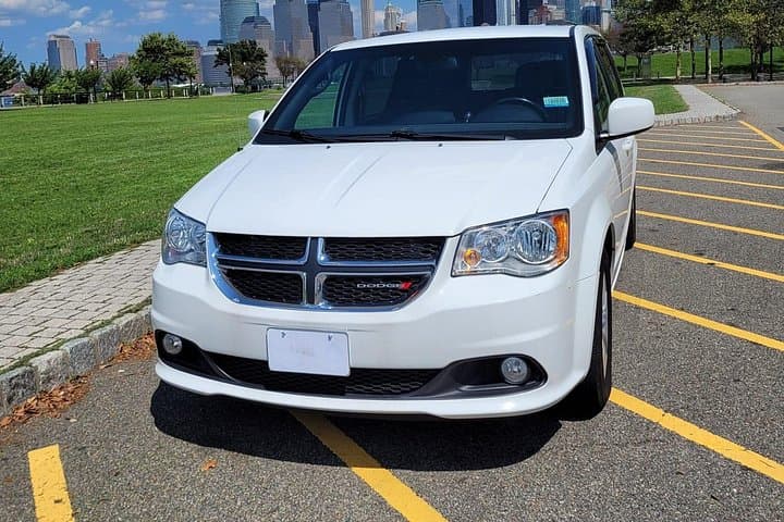 Private XL Mini Van: Manhattan Cruise Terminal to LGA Airport Transfer photo 4