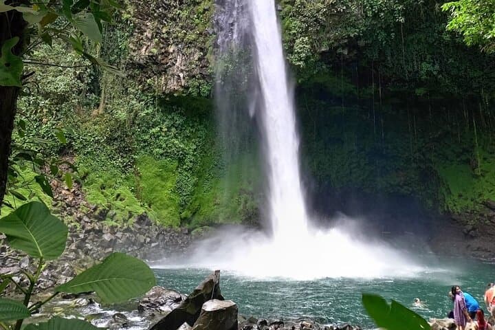 La Fortuna Waterfall & Hanging Bridges Combo — Mistico Rainforest Hike photo 3