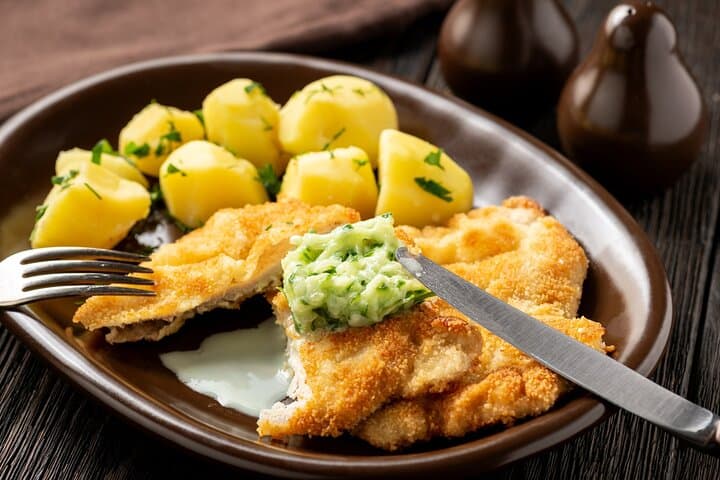 Lodz Private Traditional Polish Food Tour — Guided Tasting & Old Town Walk photo 3
