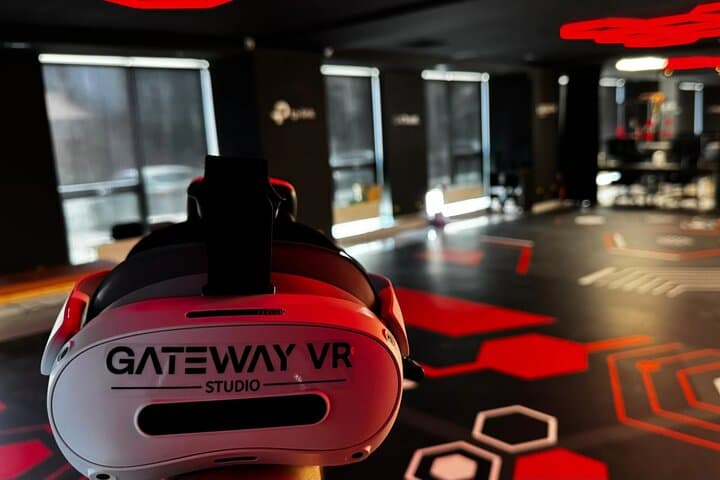 Gateway VR Studio: Immersive Virtual Reality Hour in Bucharest photo 3