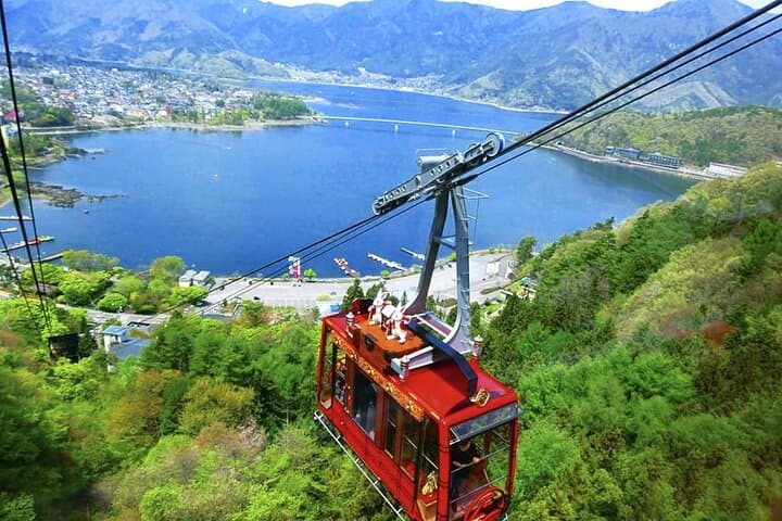 Mt. Fuji Day Tour: Kawaguchiko Ropeway, Matcha Workshop & Oshino Hakkai photo 2