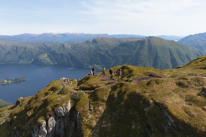 Guided Fjord Hiking from Bergen: Hananipa, Bruviknipa or Arnanipa
