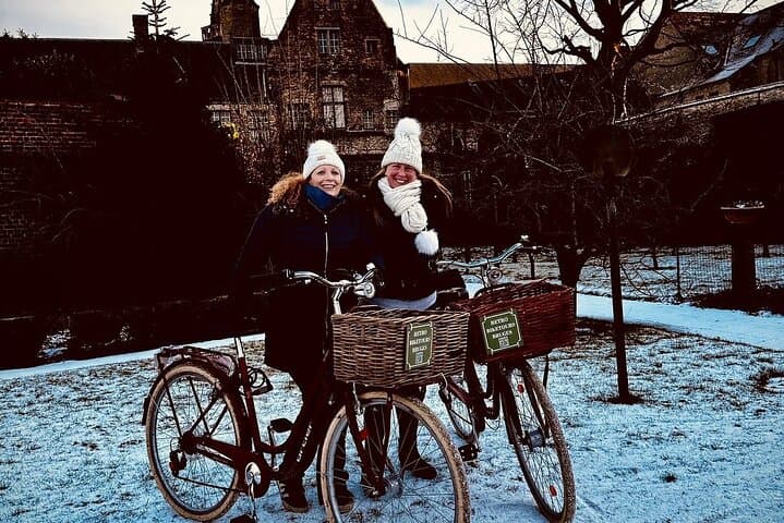 Bruges Magical Winter Bike Tour: Lights, Chocolate & Mulled Wine photo 3