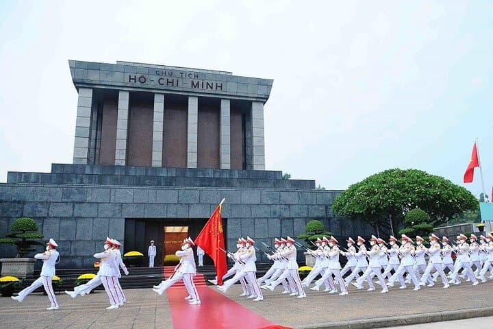 Discover Vietnam: A 7-Day Adventure from Hanoi to Da Nang photo 2