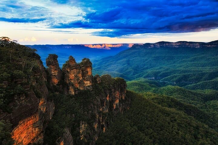 Blue Mountains Day Tour from Sydney: Scenic World, Featherdale Wildlife & Three Sisters