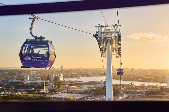 ifs-cloud-cable-car-fast-track-round-trip-london-airline-views photo 3