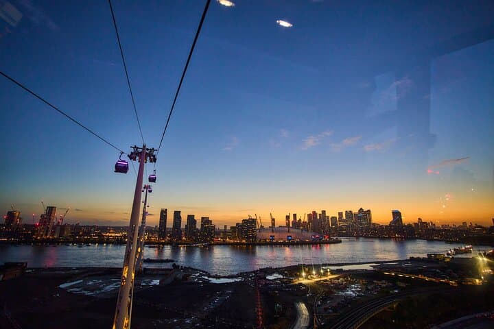 ifs-cloud-cable-car-fast-track-round-trip-london-airline-views photo 5