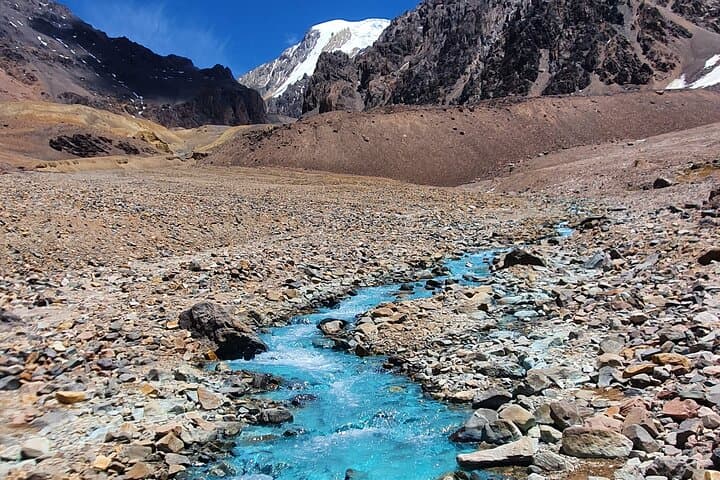 Trekking to Turquoise Creek Barreal: High-Altitude Camp on Mercedario's Slopes photo 3
