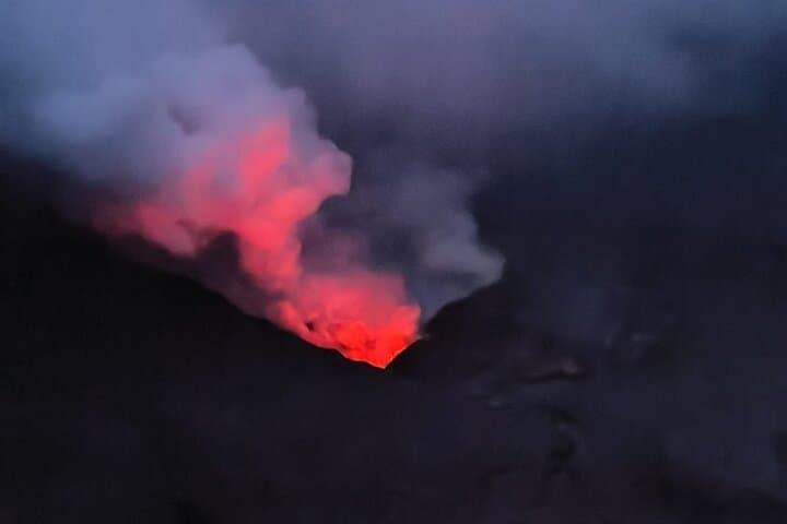 Early Morning Poás Volcano Tour from San José: Breakfast & Crater Views photo 4
