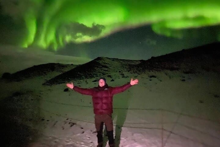 Private Northern Lights Photography Tour with Hot Chocolate in Reykjavík photo 2