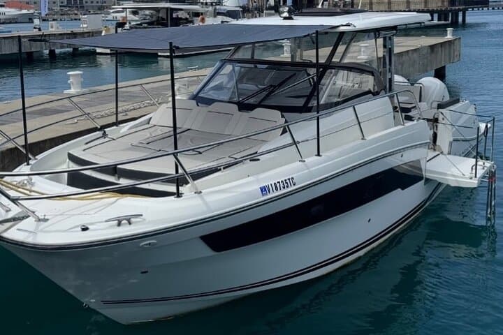 St. Thomas Private Boat Charter for Beaches and Snorkeling