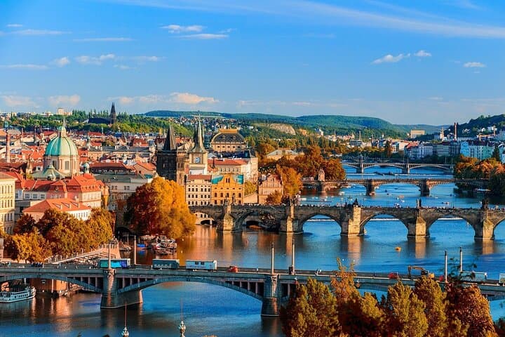 Munich to Prague Private Transfer with 2-Hour Sightseeing Stops photo 3
