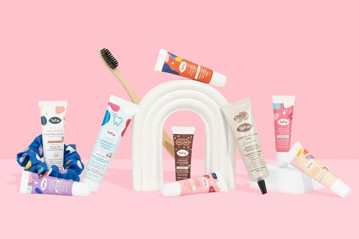 Shibuya Skincare and Makeup Walking Tour: Personalized Cosmetic Shopping in Tokyo photo 5