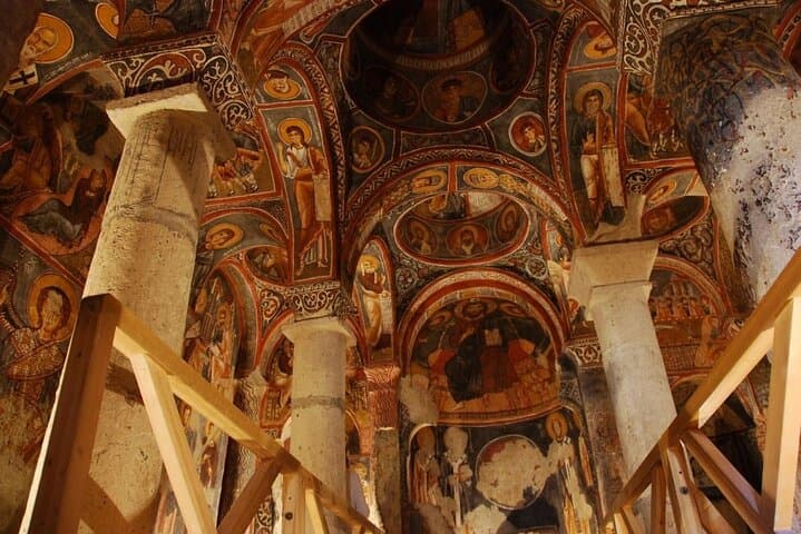 Cappadocia private full-day guided tour: red & green routes with pro guide photo 3