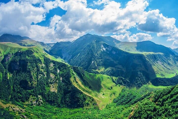 Explore Georgia by SUV: Mountains, Canyons & Wine Country — 2-Day Private Tour from Kutaisi photo 2