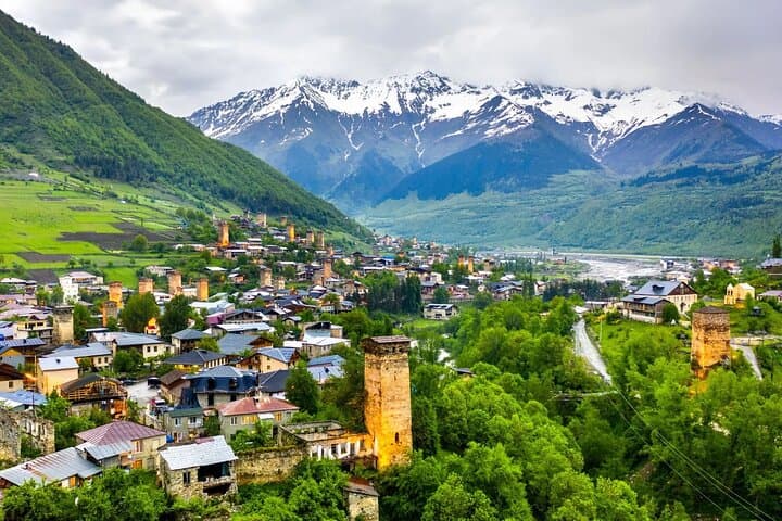 Explore Georgia by SUV: Mountains, Canyons & Wine Country — 2-Day Private Tour from Kutaisi photo 3