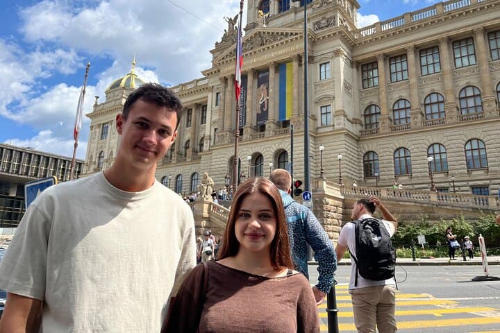Private Prague Tour: Castle, Charles Bridge & Local Tastings with Luxury Transfers photo 3