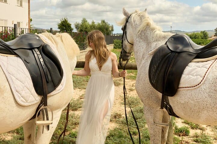 Chianti Horseback Riding from Florence: Private Ride with Tuscan Lunch & Wine photo 3