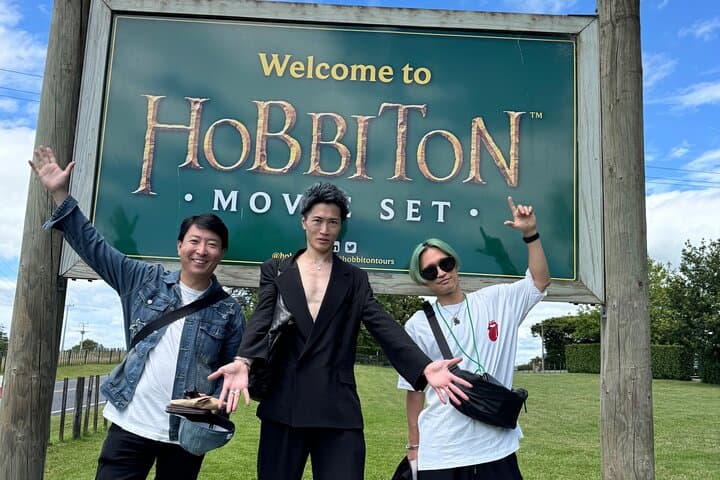 Private Hobbiton Movie Set Tour from Auckland — Full-Day Guided Shire Experience photo 5