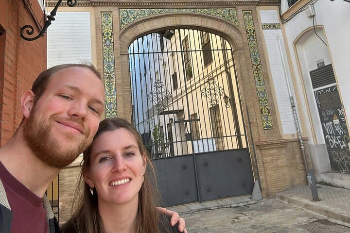 Seville Legends Uncovered: Self-Guided City Quest with Questo photo 4