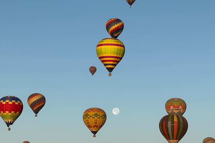 Hot Air Balloon Over Teotihuacan: Sunrise Flight & Guided Pyramid Tour photo 6
