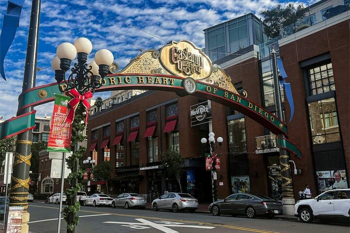 Gaslamp Quarter Walking Audio Tour: History, Ghosts & Victorian Architecture