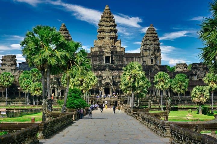 Angkor Wat Full-Day Small & Grand Circuit: Private Temple Tour from Siem Reap photo 1
