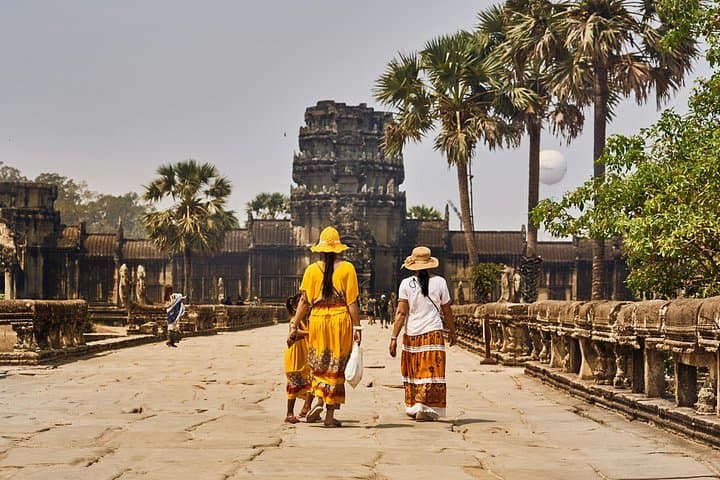 Angkor Wat Full-Day Small & Grand Circuit: Private Temple Tour from Siem Reap photo 2