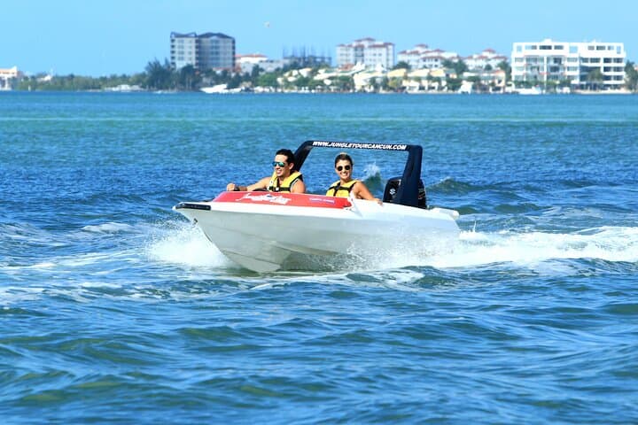 Drive Your Own Speedboat and Snorkel Ángel Reef — Cancún SpeeBoat Tour photo 2